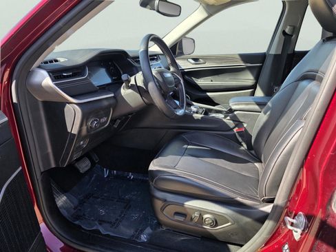 Certified 2022 Jeep Grand Cherokee L Limited image 13