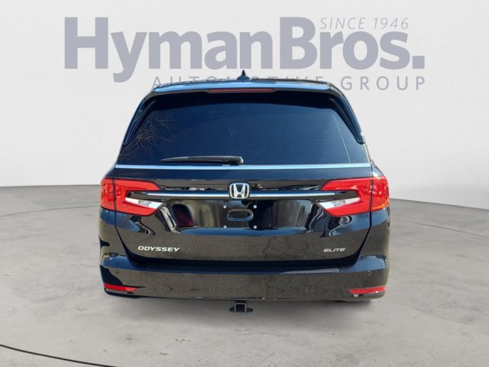 Used 2023 Honda Odyssey Elite image 4