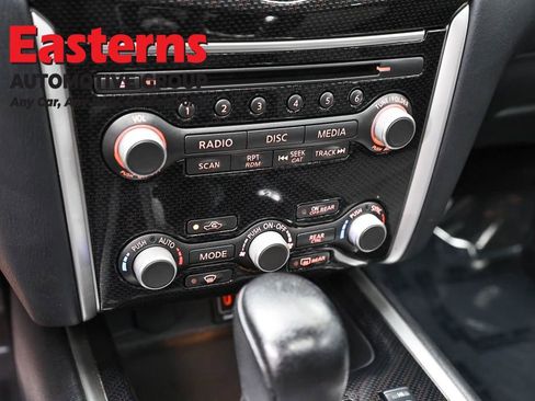 Used 2020 Nissan Pathfinder SL AWD/4WD image 21