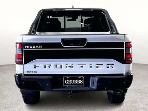 Certified 2024 Nissan Frontier SV w/ Hardbody Edition image 6