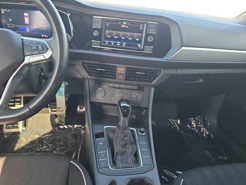 Used 2023 Volkswagen Jetta Sport FWD image 14