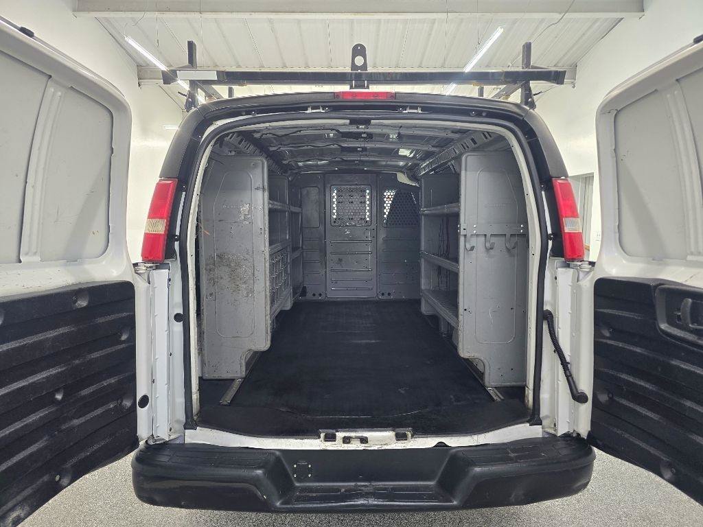 Used 2020 Chevrolet Express 2500 w/ Driver Convenience Package RWD image 15