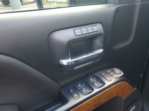Used 2018 Chevrolet Silverado 3500 High Country w/ Duramax Plus Package AWD/4WD image 9