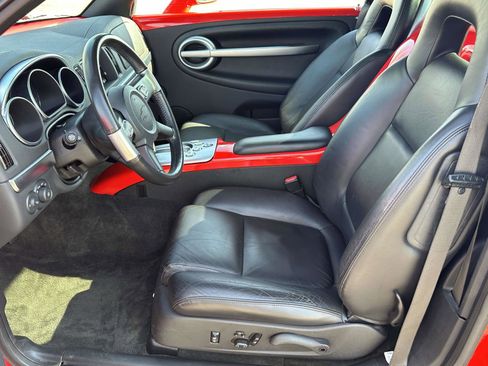Used 2003 Chevrolet SSR w/ Preferred Equipment Group RWD image 17
