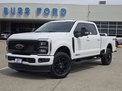 Used 2025 Ford F250 Lariat w/ Black Appearance Package AWD/4WD image 1