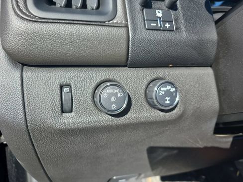 Used 2022 GMC Canyon Elevation w/ Elevation Premium Package AWD/4WD image 24