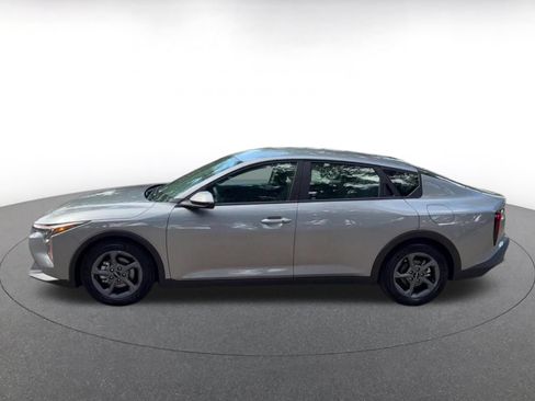 Used 2025 Kia K4 FWD image 9