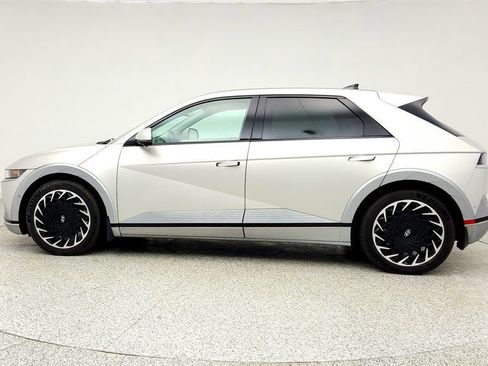 Used 2023 Hyundai Ioniq 5 Limited image 8