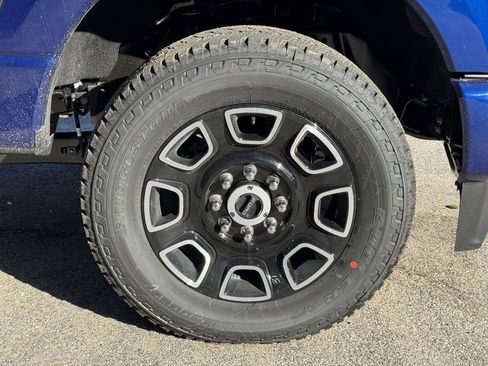 New 2026 Ford F350 Platinum w/ FX4 Off-Road Package AWD/4WD image 26