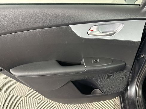 Used 2024 Kia Forte LX image 24