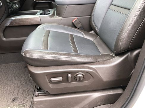 Used 2022 GMC Sierra 1500 Denali w/ Denali Reserve Package image 14