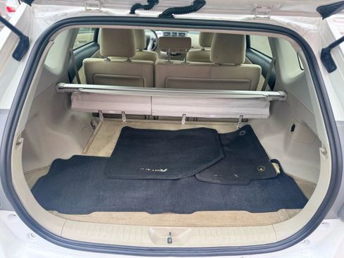 Used 2014 Toyota Prius V Two image 18