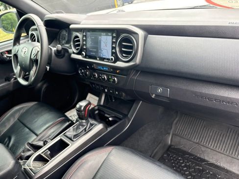 Used 2020 Toyota Tacoma TRD Pro AWD/4WD image 36