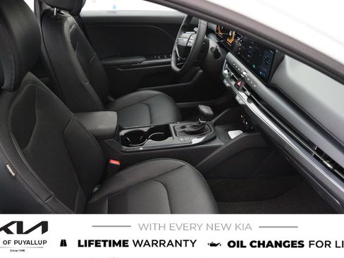 New 2026 Kia K4 EX FWD image 17
