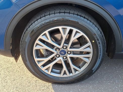 Certified 2022 Ford Escape SEL image 28