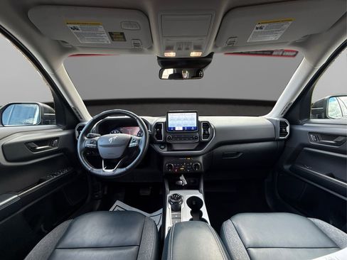 Used 2022 Ford Bronco Sport Outer Banks w/ Tech Package image 22