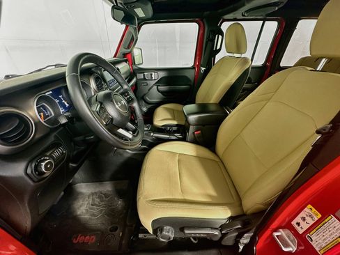 Used 2018 Jeep Wrangler Unlimited Sport S AWD/4WD image 13