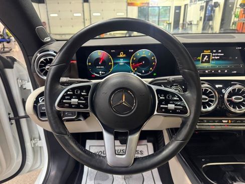 Used 2021 Mercedes-Benz CLA 250 4MATIC w/ Premium Package image 22
