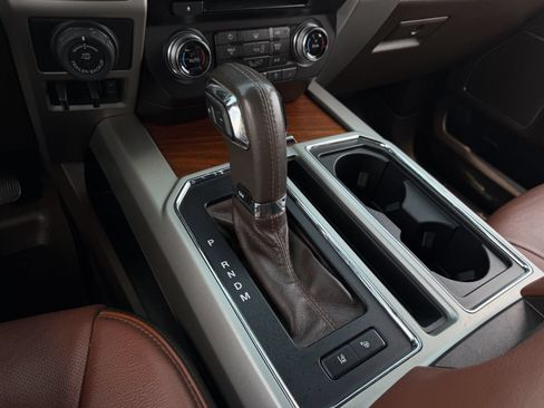 Used 2018 Ford F150 King Ranch w/ Equipment Group 601A Luxury RWD image 22