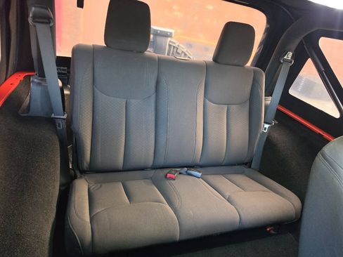 Used 2015 Jeep Wrangler Sport w/ Quick Order Package 23S AWD/4WD image 16