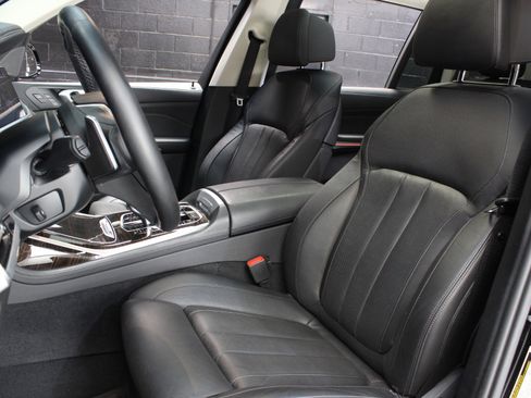 Used 2019 BMW X7 xDrive40i w/ Premium Package image 32