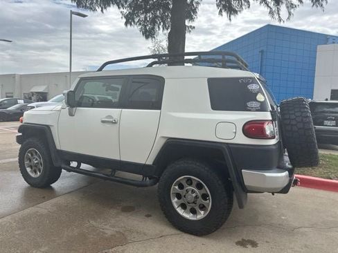 Used 2013 Toyota FJ Cruiser 4WD w/ Convenience Pkg image 8