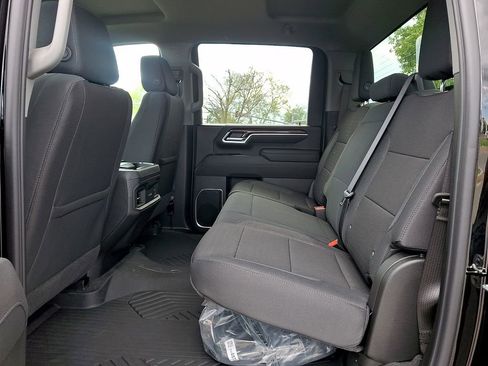 New 2026 Chevrolet Silverado 2500 ZR2 w/ LPO, Dark Essentials Package AWD/4WD image 6