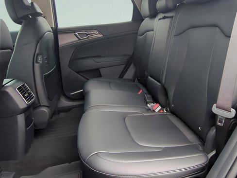New 2026 Kia Sportage EX FWD image 13