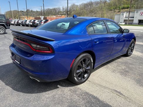 Used 2020 Dodge Charger SXT w/ Driver Convenience Group AWD/4WD image 5