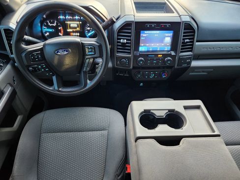 Used 2022 Ford F250 XLT w/ FX4 Off-Road Package image 32
