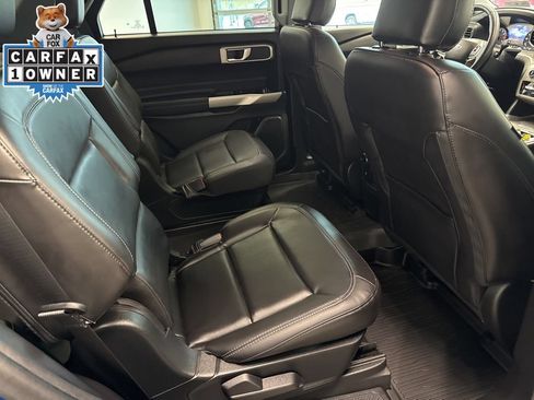 Used 2023 Ford Explorer XLT w/ Equipment Group 202A AWD/4WD image 13