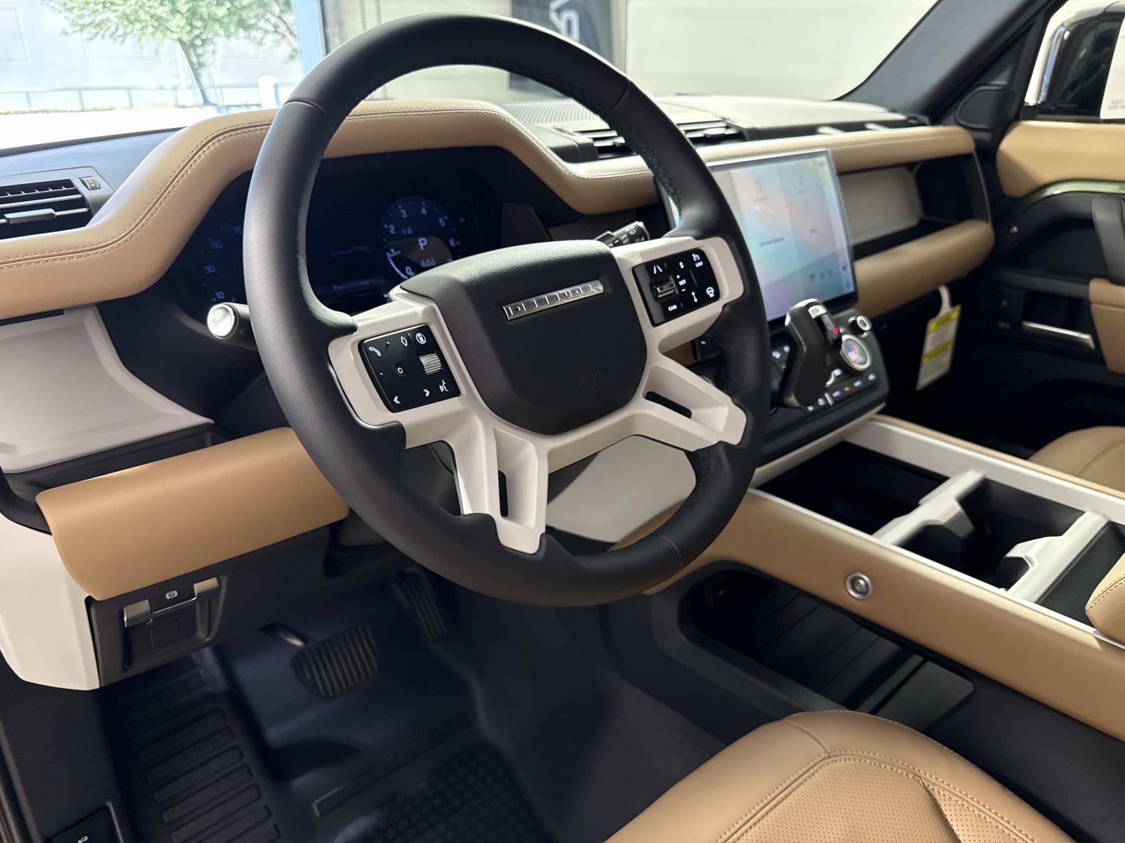 New 2026 Land Rover Defender 110 X-Dynamic SE AWD/4WD image 21