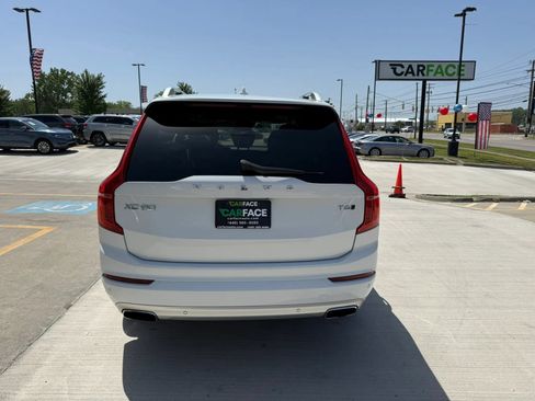 Used 2018 Volvo XC90 T6 Momentum w/ Momentum Plus Package AWD/4WD image 10