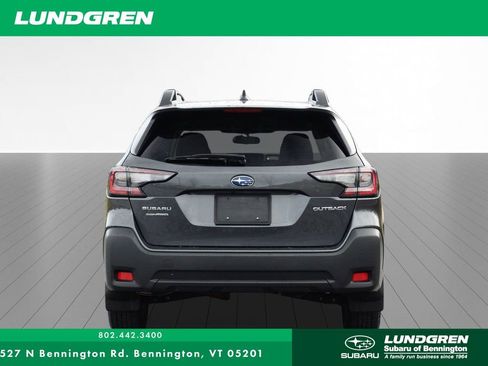 Used 2023 Subaru Outback Premium image 4