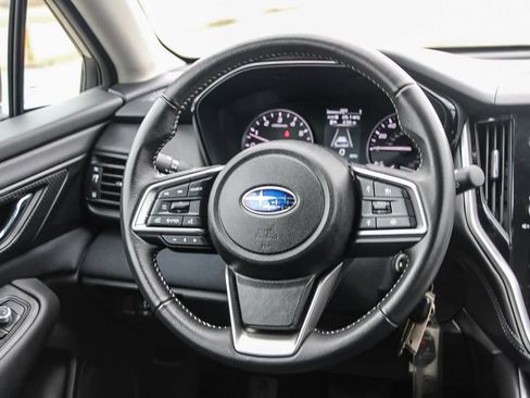 Used 2025 Subaru Outback Premium image 15