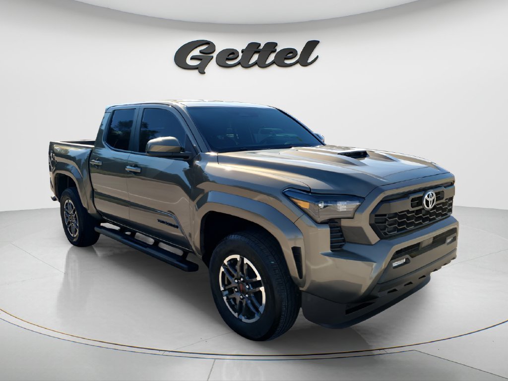 Certified 2025 Toyota Tacoma TRD Sport AWD/4WD image 3