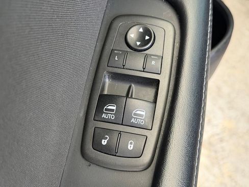 Used 2021 Dodge Challenger R/T Scat Pack RWD image 38