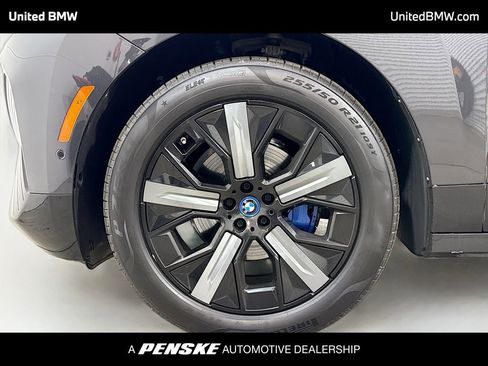 Used 2023 BMW iX xDrive50 w/ Sport Package image 2