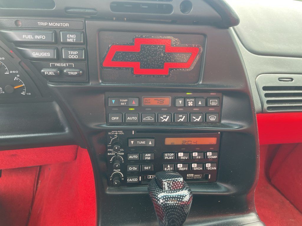 Used 1996 Chevrolet Corvette Coupe RWD image 14
