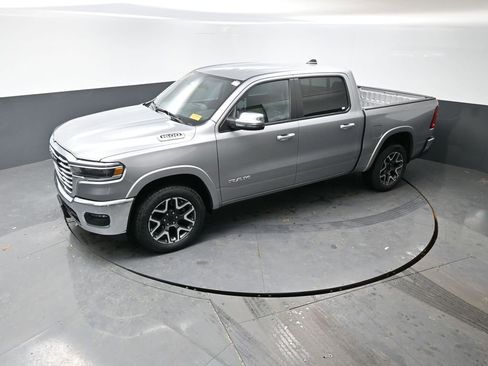 Used 2025 RAM 1500 Laramie image 46