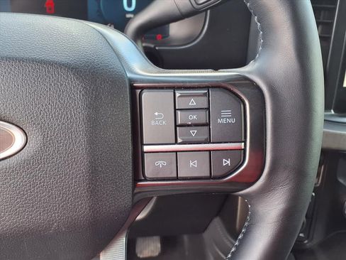 Used 2025 Ford F250 Platinum AWD/4WD image 36