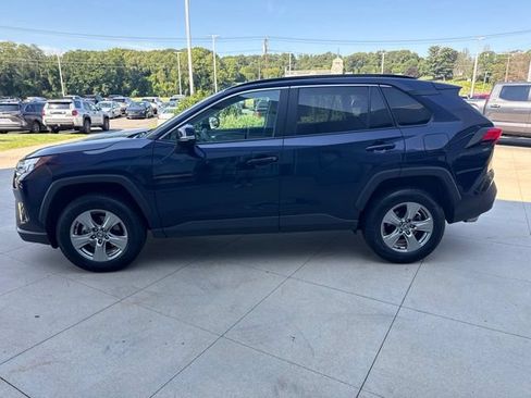 Used 2025 Toyota RAV4 XLE AWD/4WD image 4