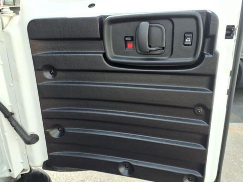 Used 2021 Chevrolet Express 2500 w/ Driver Convenience Package image 19