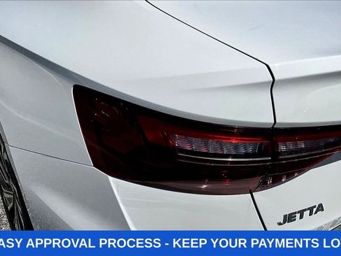 Used 2021 Volkswagen Jetta SEL Premium image 30