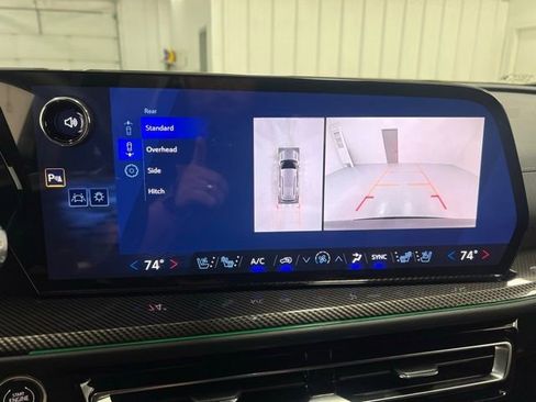 New 2026 Chevrolet Traverse High Country w/ LPO, Floor Liner Package AWD/4WD image 9