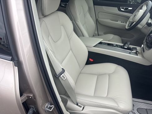 Used 2025 Volvo XC60 T8 Plus w/ Protection Package Premier image 20