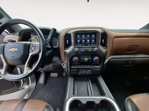 Used 2022 Chevrolet Silverado 3500 High Country AWD/4WD image 11