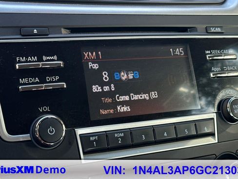 Used 2016 Nissan Altima 2.5 SV image 30