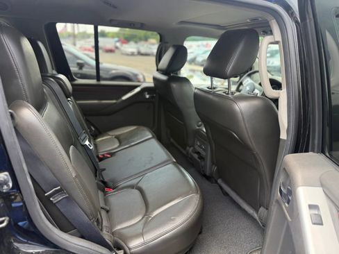 Used 2012 Nissan Pathfinder LE AWD/4WD image 16