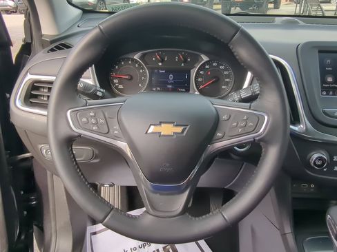 Used 2022 Chevrolet Equinox LT image 11